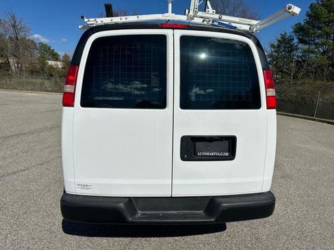 Used 2012 Chevrolet Express 2500 image 37
