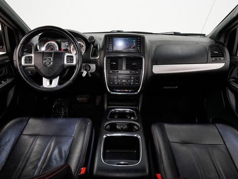 Used 2017 Dodge Grand Caravan GT image 22