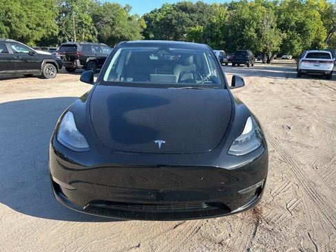 Used 2023 Tesla Model Y Long Range image 16