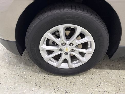 Used 2018 Chevrolet Equinox LT AWD/4WD image 11