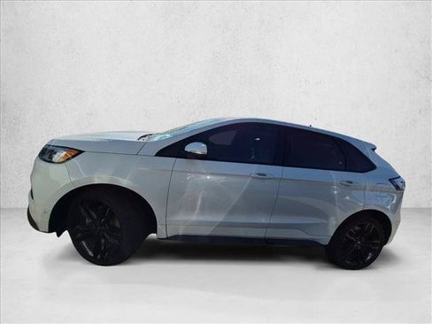 Certified 2023 Ford Edge SEL w/ Convenience Package AWD/4WD image 3