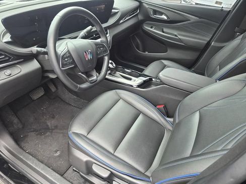 Used 2024 Buick Envista Sport Touring FWD image 21