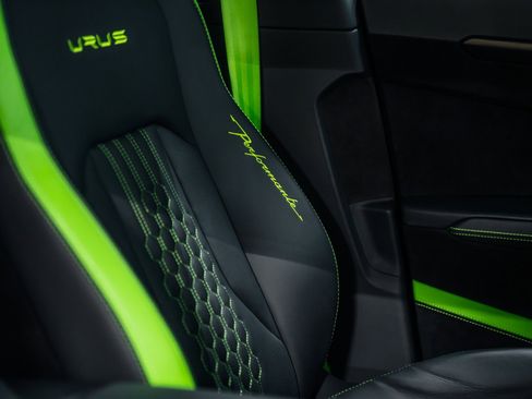 Used 2023 Lamborghini Urus Performante image 22