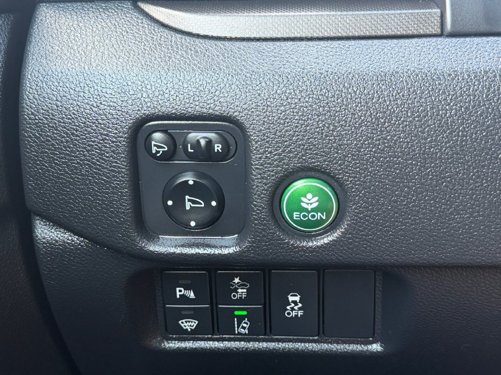 Used 2025 Honda Passport TrailSport image 22