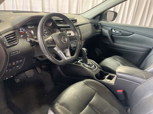 Used 2017 Nissan Rogue SL w/ SL Premium Package image 23