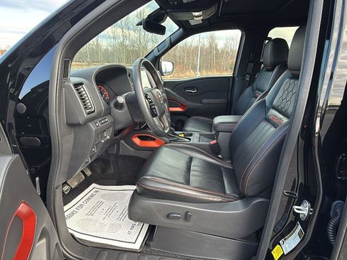 Used 2023 Nissan Frontier PRO-4X w/ Pro-4X Premium Package image 26