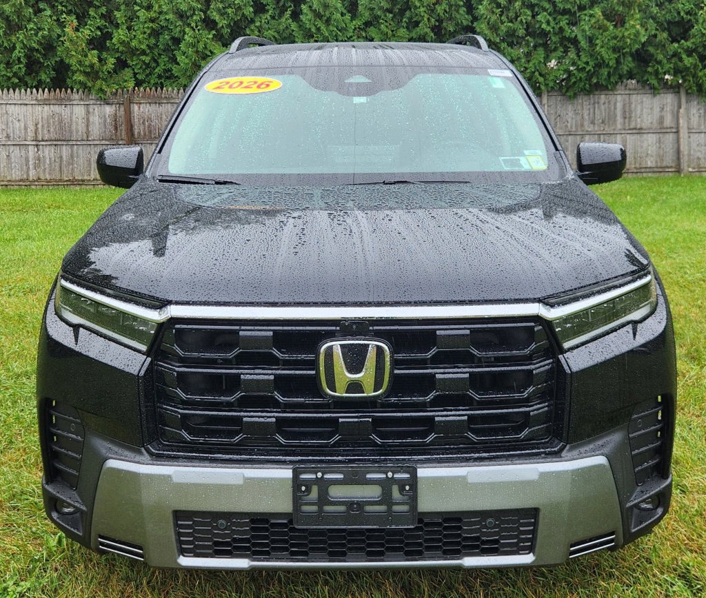 Used 2026 Honda Pilot Elite image 2