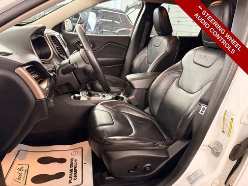 Used 2016 Jeep Cherokee Latitude w/ North All-Season Group image 11