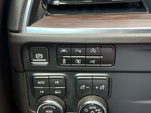 Certified 2025 Chevrolet Tahoe Premier image 39