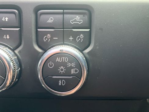 Used 2022 GMC Sierra 1500 Denali AWD/4WD image 16