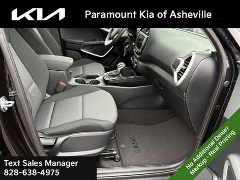 New 2025 Kia Soul LX w/ LX Technology Package image 16