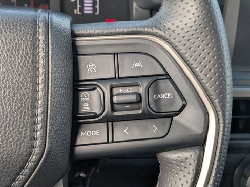 Used 2025 Toyota 4Runner SR5 image 26