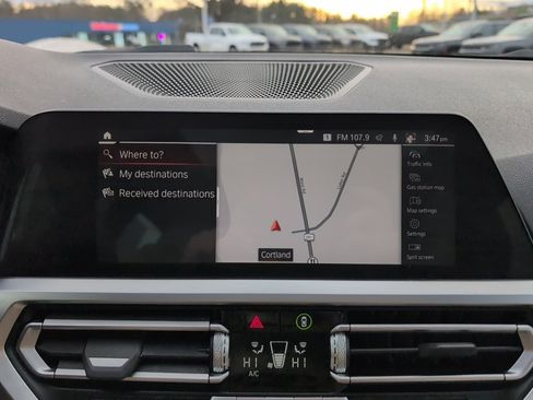 Used 2021 BMW 330i xDrive Sedan w/ Premium Package image 34