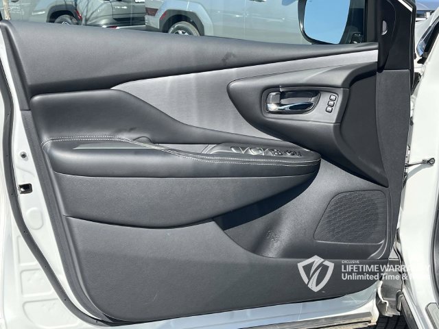 Used 2024 Nissan Murano SL FWD image 17