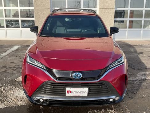 Used 2023 Toyota Venza Nightshade image 2