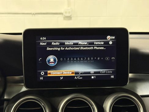 Used 2018 Mercedes-Benz GLC 300 4MATIC image 34