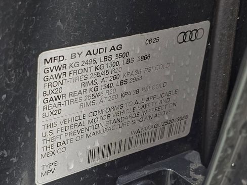 Certified 2025 Audi Q5 Prestige image 37