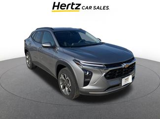 Used 2025 Chevrolet Trax LT video 1