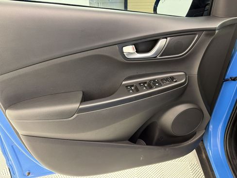 Used 2022 Hyundai Kona SEL w/ Convenience Package FWD image 14