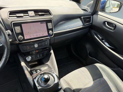 Used 2019 Nissan Leaf SV Plus w/ SV Plus Technology Package FWD image 26