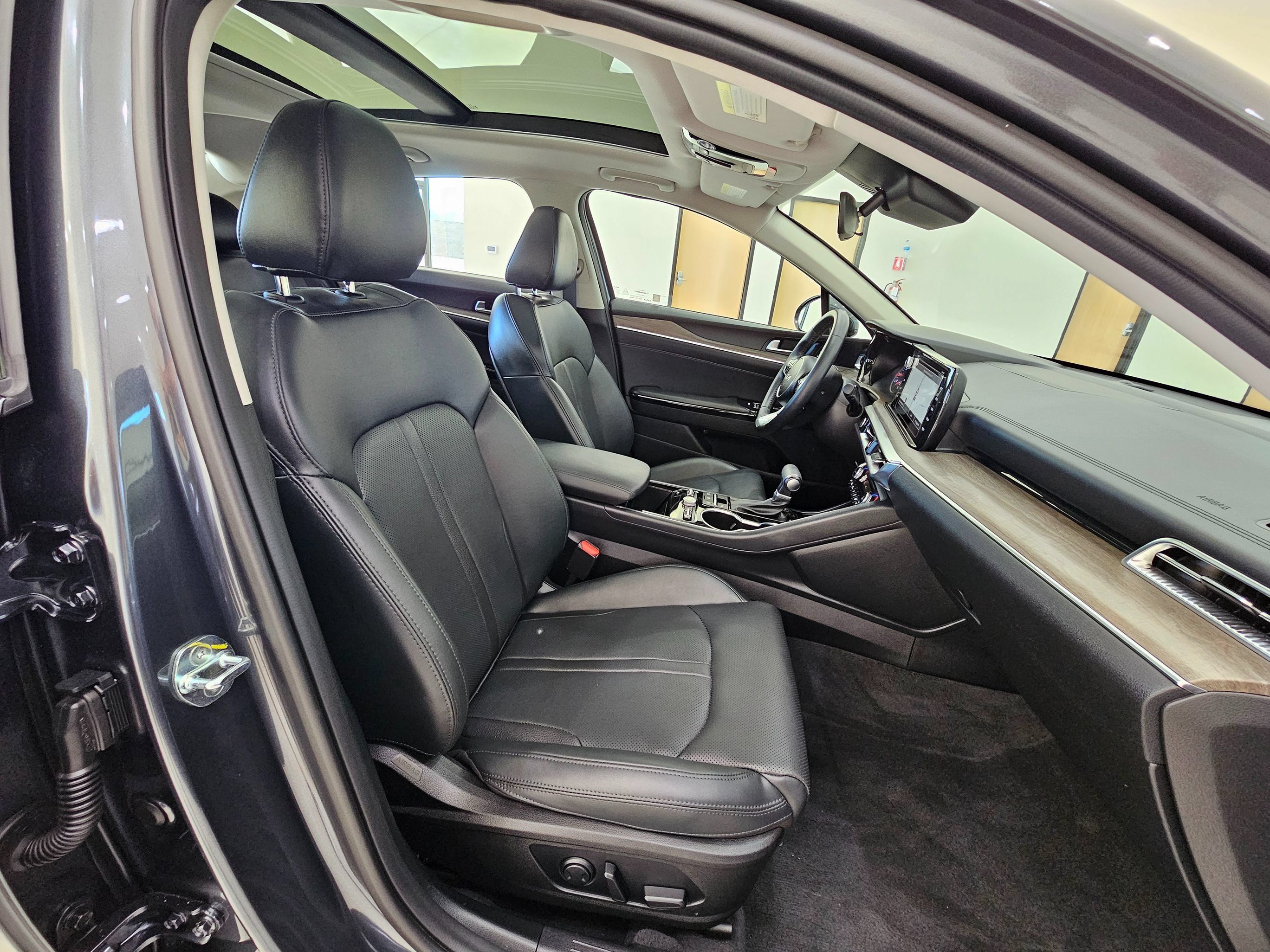 Used 2022 Kia K5 EX w/ EX Premium Package FWD image 34