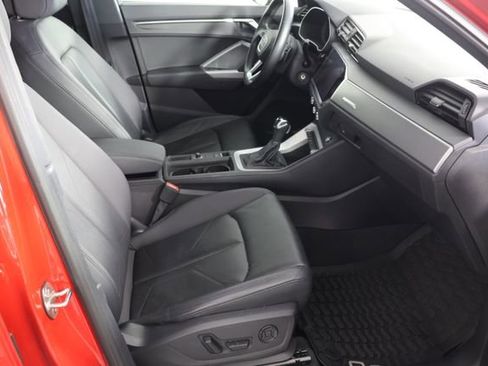 Used 2022 Audi Q3 2.0T Premium image 23