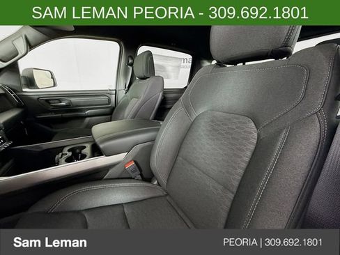 New 2026 RAM 1500 Express AWD/4WD image 19