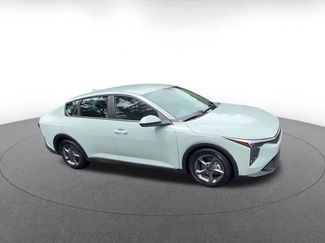 Used 2025 Kia K4 LXS video 2