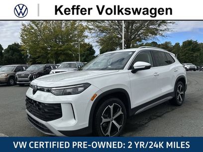 Certified 2025 Volkswagen Tiguan SE