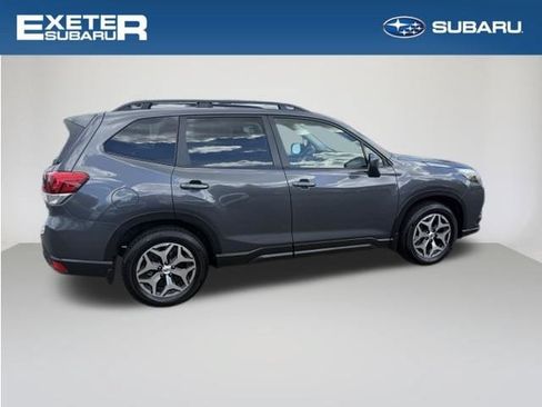 Used 2023 Subaru Forester Premium AWD/4WD image 4