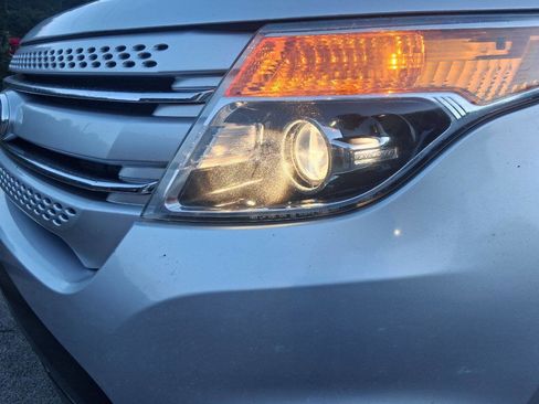 Used 2013 Ford Explorer XLT FWD image 9