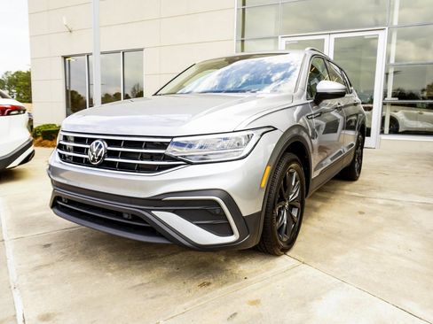 Used 2024 Volkswagen Tiguan Wolfsburg Edition image 8