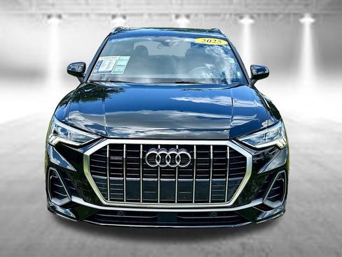 Used 2025 Audi Q3 2.0T Premium AWD/4WD image 2