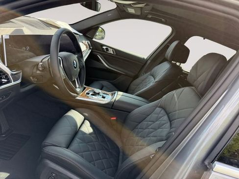 New 2026 BMW X5 xDrive40i w/ Climate Comfort Package AWD/4WD image 9