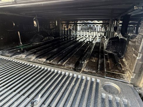 Used 2014 Nissan Titan SV w/ SV Value Truck Package image 27