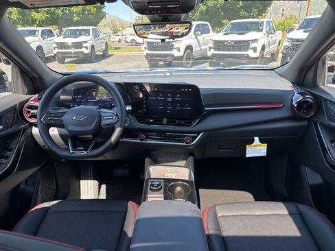 New 2026 Chevrolet Equinox RS w/ Convenience Package III AWD/4WD image 14