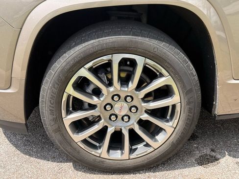 Used 2023 GMC Acadia Denali w/ Trailering Package FWD image 32