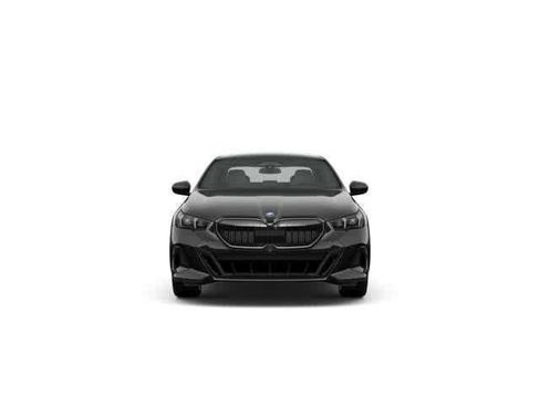 New 2026 BMW 550e xDrive image 2