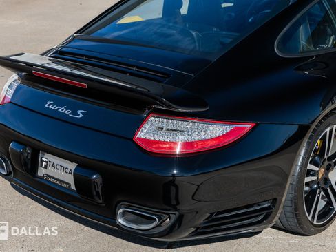 Used 2012 Porsche 911 Turbo S image 15