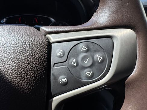 Used 2020 GMC Acadia SLE w/ Driver Convenience Package image 18