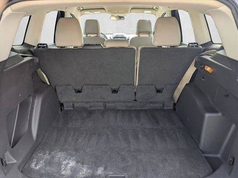 Used 2017 Ford Escape SE w/ SE Leather Comfort Package FWD image 6