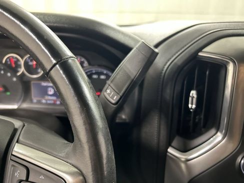 Used 2021 Chevrolet Silverado 1500 LT AWD/4WD image 17