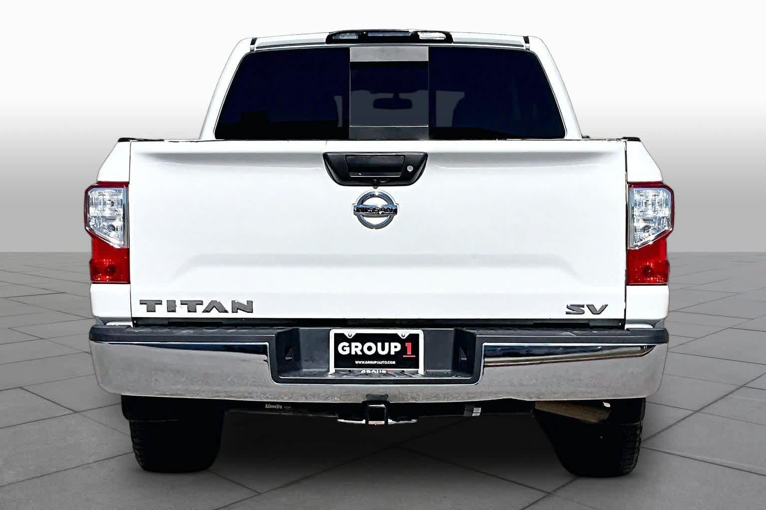 Used 2019 Nissan Titan SV RWD image 5