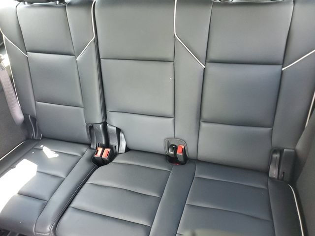 Used 2025 Cadillac Escalade ESV Premium Luxury AWD/4WD image 28