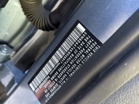 Used 2019 Volkswagen Beetle 2.0T SE image 11