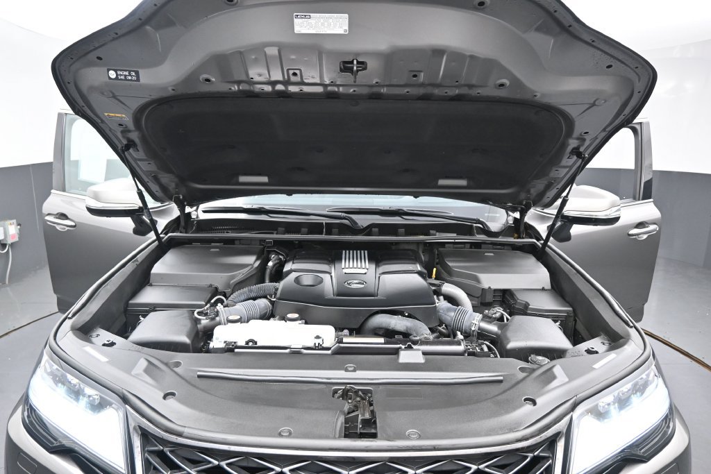 Used 2024 Lexus LX 600 F Sport AWD/4WD image 30