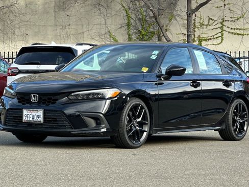 Used 2023 Honda Civic Sport image 9