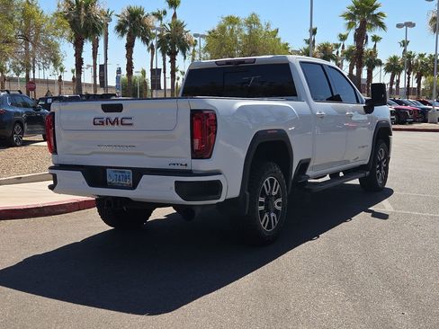 Used 2020 GMC Sierra 2500 AT4 w/ AT4 Premium Package AWD/4WD image 5