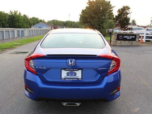 Used 2019 Honda Civic Sport image 6