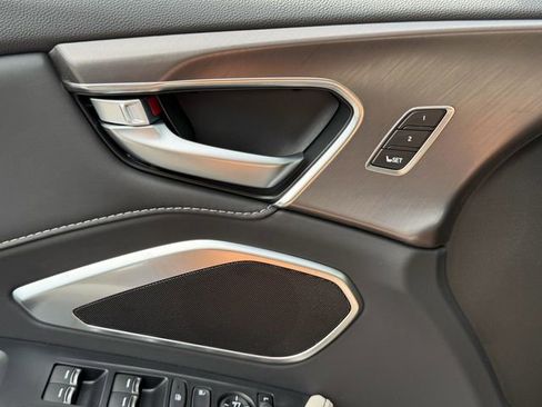 New 2026 Acura RDX SH-AWD image 18